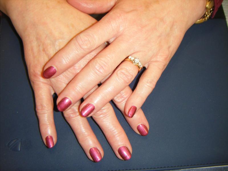 Color Bio Sculpture Gel! Instantly and compleatly dry when you leave.